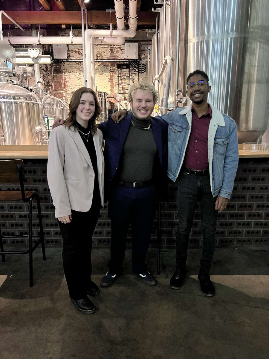 srucomm's tweet photo. Ad 2 Pittsburgh (@aafpgh) held a creative speed networking event for young professional and college students on March 7, dubbed “Creative Speed Networking: Meet Ad Industry Pros.” The event provided three SRU students the opportunity to chat with ad industry professionals. https://t.co/9emZy0LlHS