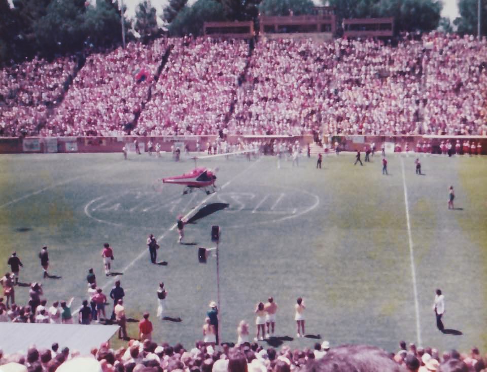 Never forget where you started.

Throwing it back to a Quakes game in the 70s with Krazy George arriving in a helicopter. #TBT