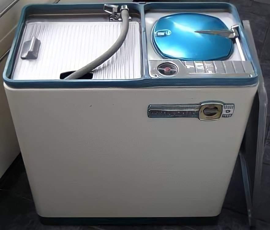 Seventies Time Machine UK on Twitter "Twin tub washing machine 👕👖"