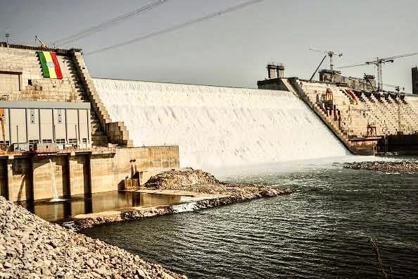 አባይ ጉድል ብለው አለኝ ትህሳስ
የማን ሆድ ይቻላል እስክዝያው ድረስ