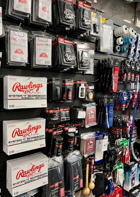 pbkamloops's tweet photo. We have reloaded our @RawlingsSports inventory. Come in and check out the new line up of bats, gloves, bags, batting gloves and more.
#rawlings #miken #eastonbaseball #pbkamloops #getinthegame https://t.co/wl0JxNDzY7