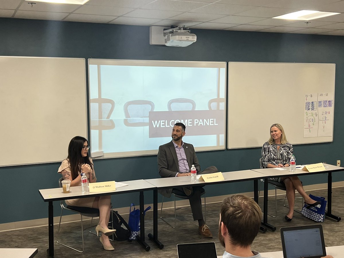 Ana Blaine (she/her) tweet media