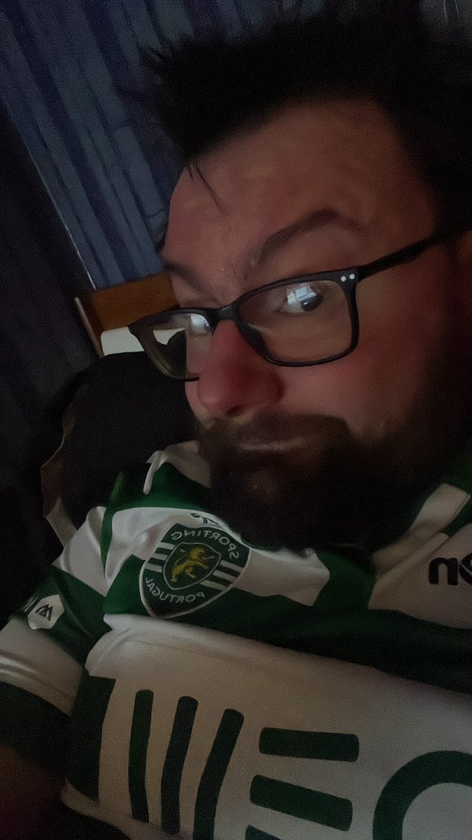 matthoade's tweet photo. Into those gooners @Sporting_CP @SportingCP_en ! #ForcaSporting https://t.co/Yd5EYdl9kD