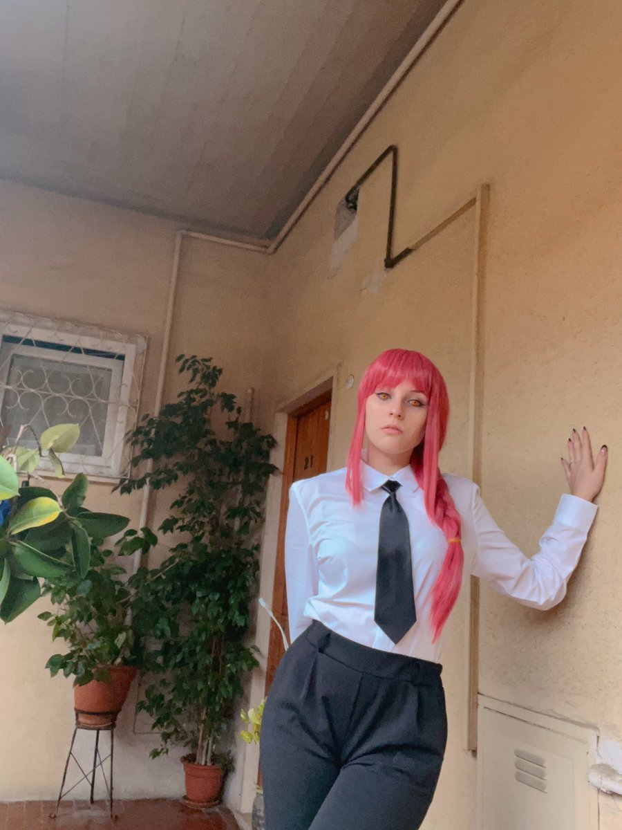 Did you forget? 
You’re my pet.
Only answer with “YES” or “WOOF”.

#makimacosplay #chainsawman #makima