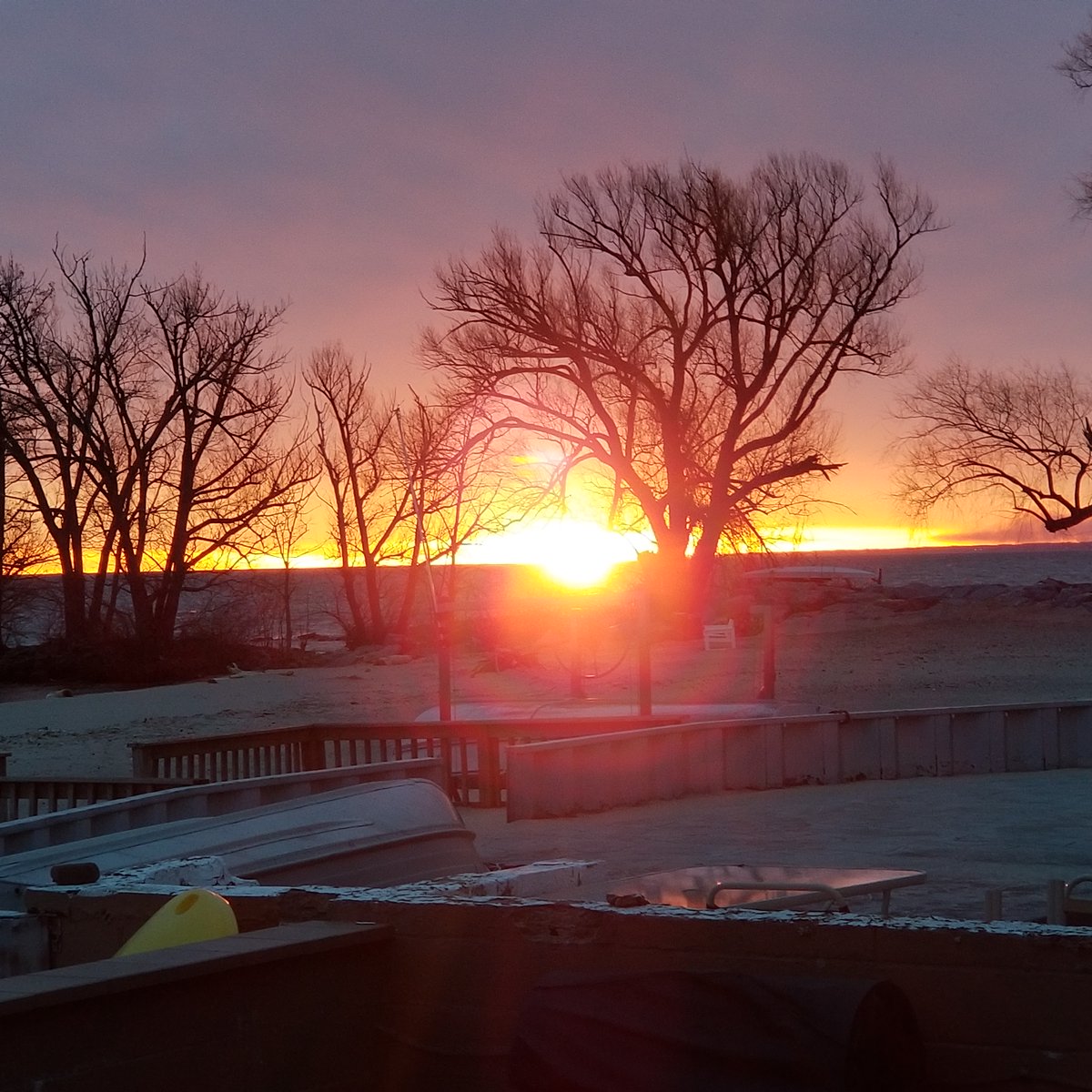 RareCat's tweet image. Kindness is the golden chain by which society is bound together.
-Goethe
#TyBrotherBarry @BarryVee 
#4Give #4Get #BeKinder #Love1Another
#MentorEachOtherUnselfishly
Lord's blessing to all on this tweet.
#HABD☮❤