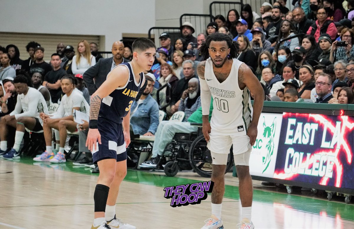 Juco hoops reveals character. SoCal regional final between @Elacbball and <a href="/LAHC_Basketball/">LA Harbor Men’s Basketball</a> .

A high-intensity match that could not be contained in just four quarters. Heavy hitters across the board. Aggressive defenders, on-court leaders, and crunch time performers.
Thread📝: