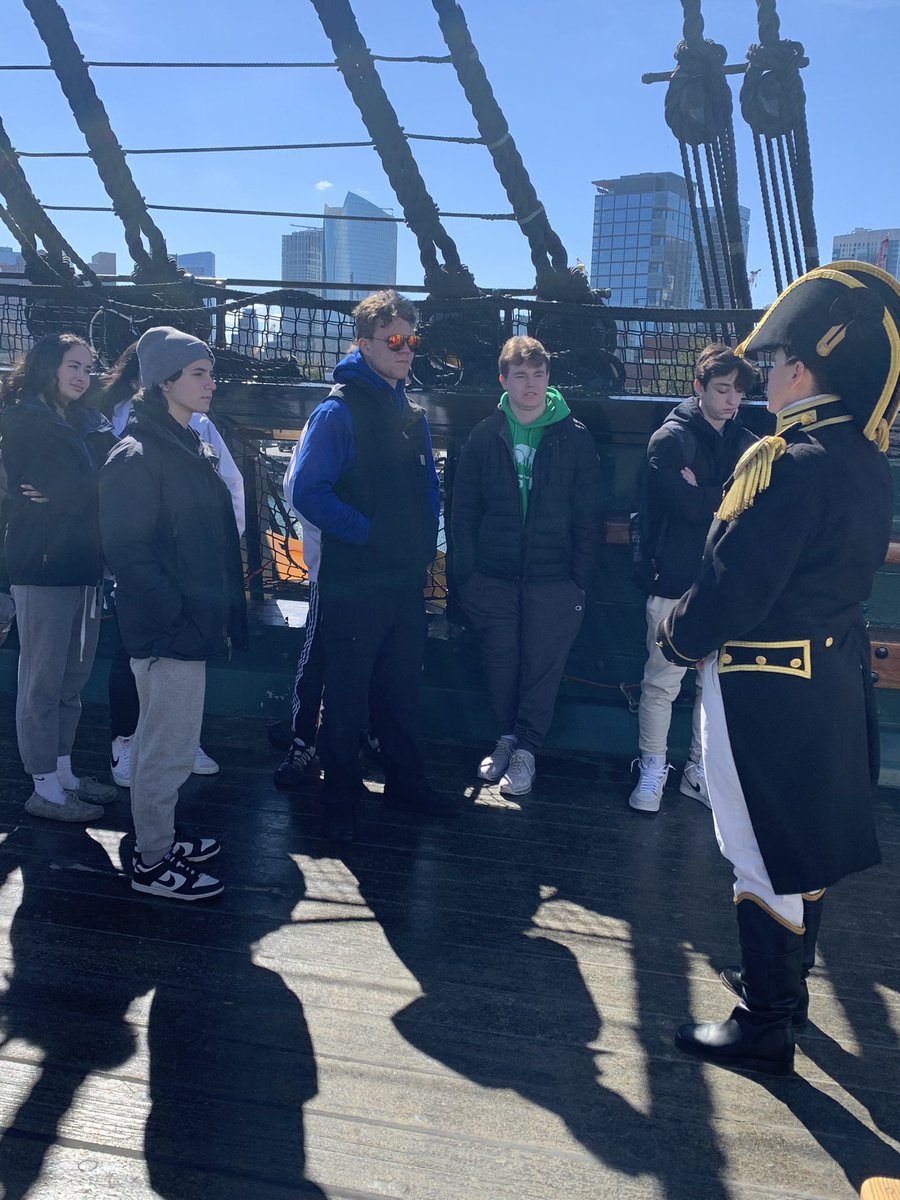 MsBurkeMA's tweet photo. Had a great day with the @MatignonHS junior class at the @USSConstitution and @USSConstMuseum https://t.co/Rqu2C6kztQ