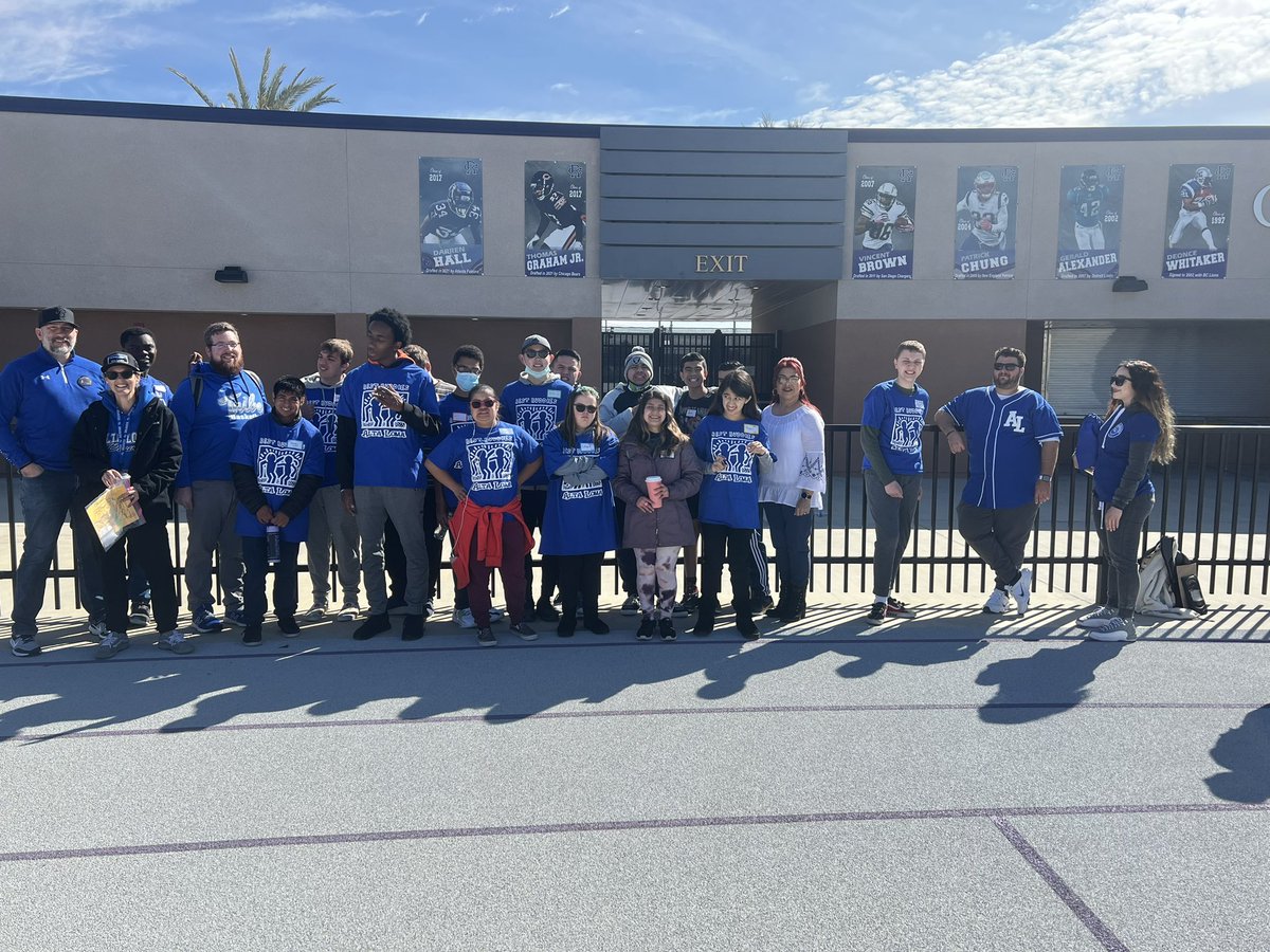 Team Alta Loma Is ready to compete in The Cougar Relays! Let’s GO BRAVES!