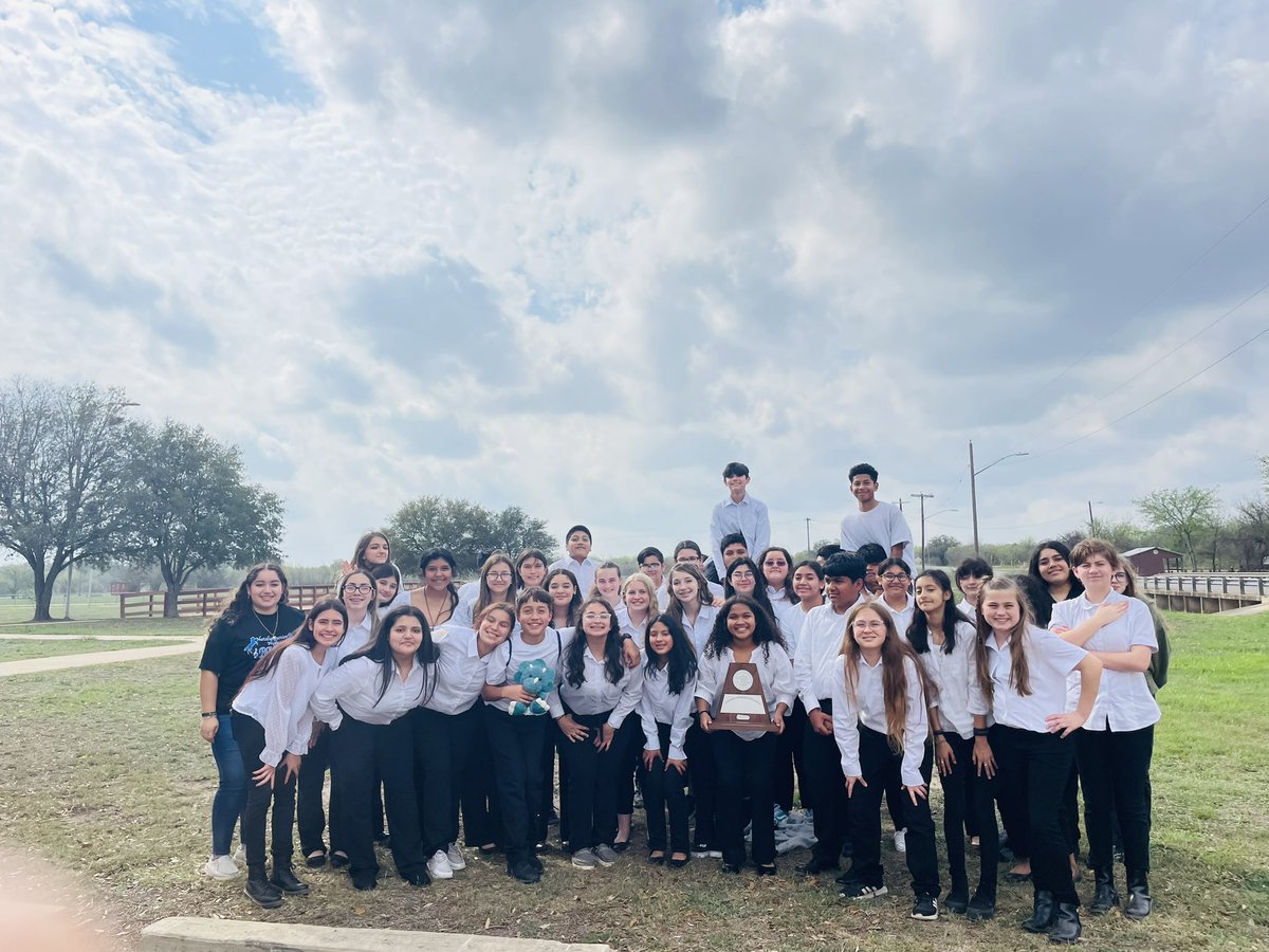 NISDBand's tweet image. Congratulations to the Natalia JH Band for earning straight 1’s in concert and in sightreading today, earning them the Sweepstakes award!!! We are so proud of you all! 💙 🎶 #bandlife #JHband @NJH_Mustangs