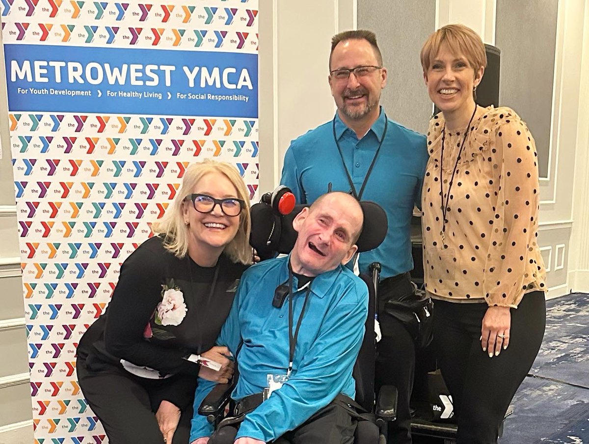 Jen Andruzzi (@jenandruzzi) on Twitter photo Congrats to <a href="/joeandruzzifndn/">Joe Andruzzi Foundation</a> #TeamJAF Boston Dir. & CharityTeams Founder Susan Hurley, for being one of <a href="/MetroWestYMCA/">MetroWest YMCA</a> 2023 Inspiration Award Winners!
Susan inspires so many. Why? Because she shows up, no matter what—even when ovarian cancer knocks on her door! #teamhoyt #teal Congrats to <a href="/joeandruzzifndn/">Joe Andruzzi Foundation</a> #TeamJAF Boston Dir. & CharityTeams Founder Susan Hurley, for being one of <a href="/MetroWestYMCA/">MetroWest YMCA</a> 2023 Inspiration Award Winners!
Susan inspires so many. Why? Because she shows up, no matter what—even when ovarian cancer knocks on her door! #teamhoyt #teal