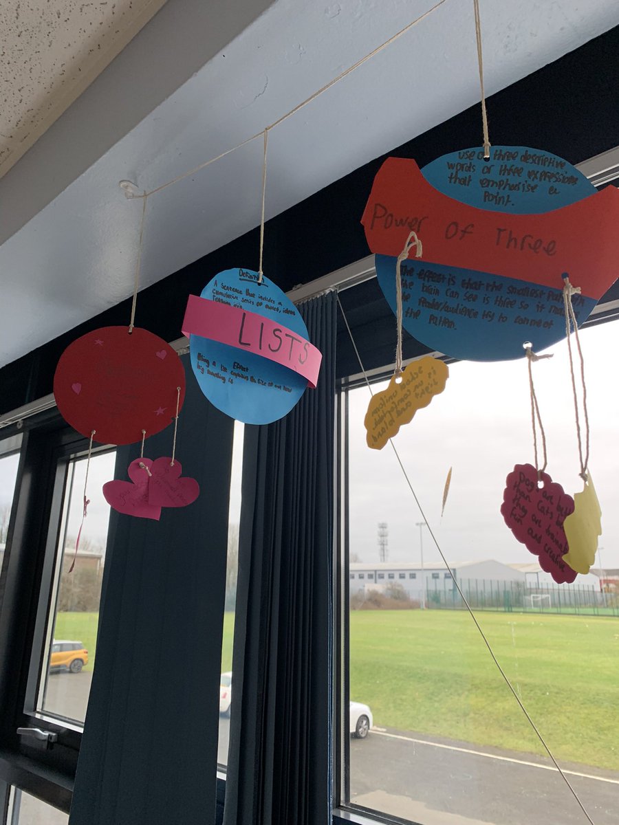 Miss Johnstone tweet media