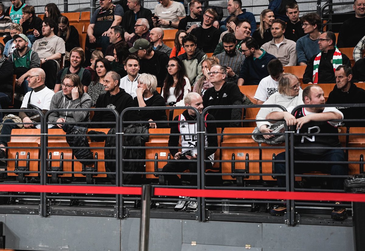 LondonLions's tweet image. Nothing better than having our fans in the crowd on the away games! 🦁❤️

Shoutout to the OG Lions fans, as well as the brand new supporters who came out ROARING for the squad in Wrocław! 👏🗣️

#wearelondon