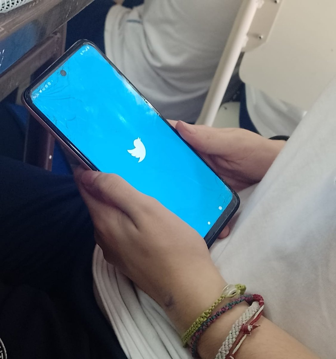 "no entiendo nada del colegio"
yo también toda la mañana en tw: