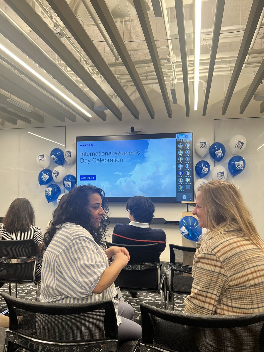 ArtemisUAL's tweet photo. Happy #InternationalWomansDay to all the great inspirational and influential women at @united Thank you #uimpact for the #SHERO recognition and amazing happy hour๐ซถ๐ผ! #beingUnited #inclusion #kindness #ally #IAMNGPA @ualEQUAL https://t.co/gi6qLk09yk