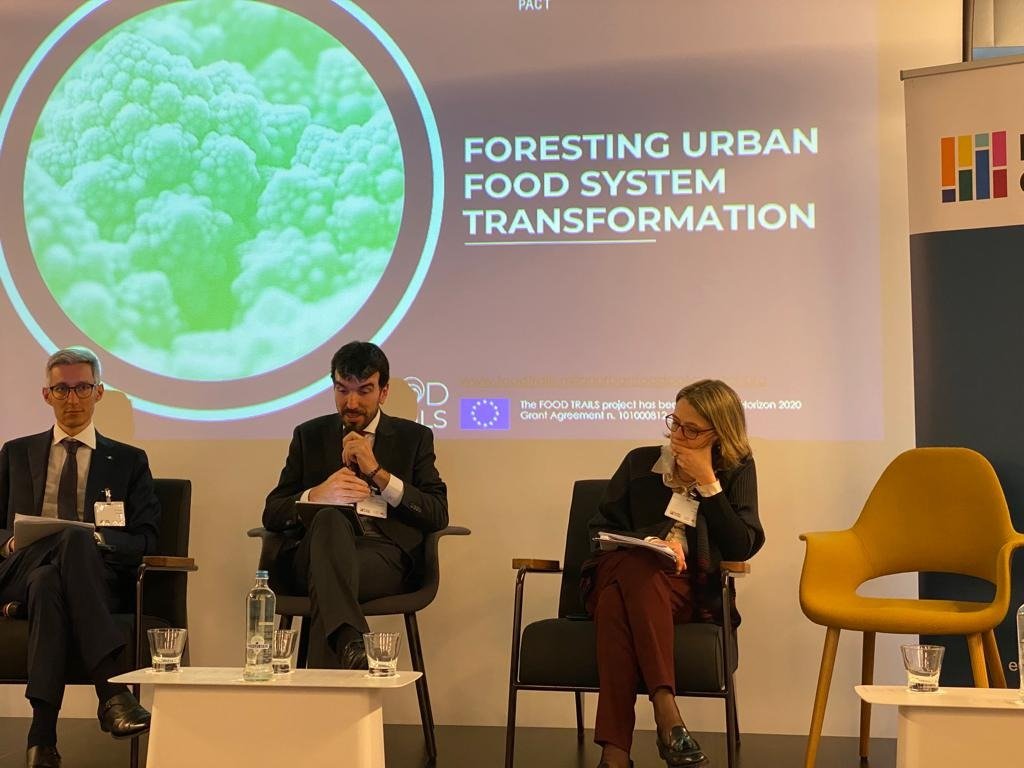 .@FAO ADG @MauMartina reinforces the need to create policy coherence between local, territorial and global dimensions to mainstream sustainable agrifood systems actions in cities. 

#ISMD2023 #EUFoodCities #Food2030

@eurocities @MUFPP @food_trails