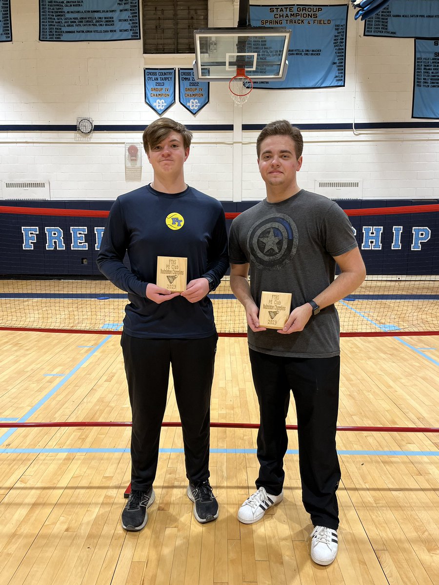 FTHSPhysEd's tweet photo. BADMINTON AFTER SCHOOL TOURNAMENT WAS A SUCCESS! Featuring the champs and the solo runner up! Great games all around!! https://t.co/tqYmmotnBZ