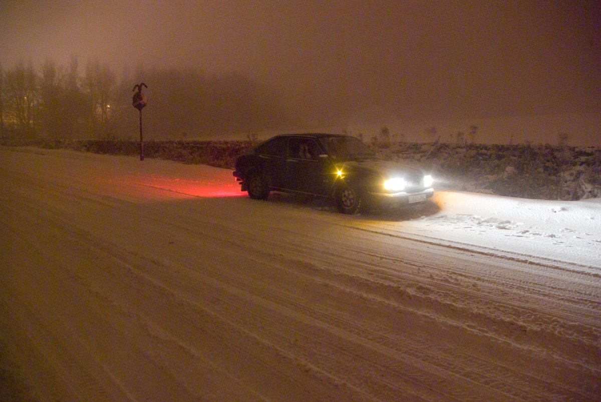 Who says rear-wheel drive is no good in snow?  The old Skoda when they weren't just VAG clones, 2009  #ThrowbackThursday #Snowday #Skoda #SkodaRapid #RearEngine