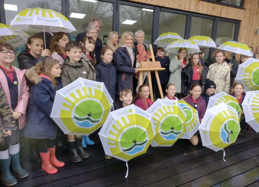 Oak class were super excited this morning, to visit the CET and meet HRH The Countess of Wessex … 👑 The Countess spoke to all the children and then opened the new Fort Climate Centre 🌧️