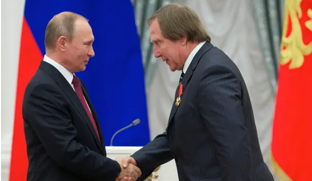 FuBiang's tweet image. The Swiss national and three Russians appeared in court in connection with an account in the name of Putin's friend Sergei Roldugin.