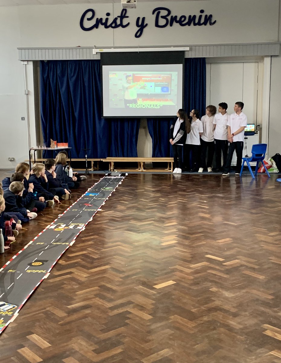 @teamfirestormf1 are introducing the @DenfordHQ primary #STEM project to @ctkprmcardiff this afternoon 🏎️ @f1inschoolsUK #SJCoutreach #SJCDT #f1 #f1inschools