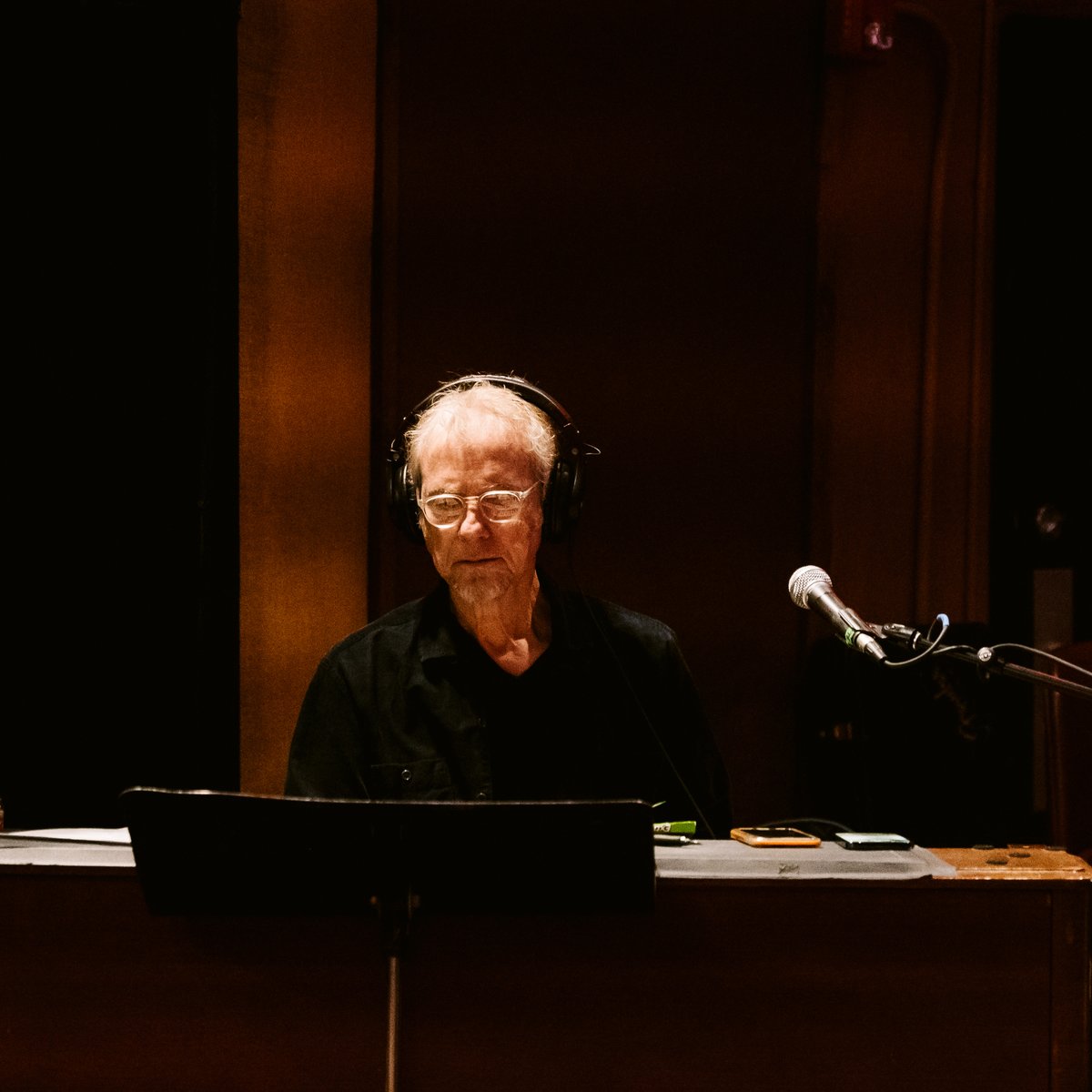 CapricornMacon's tweet photo. Happy birthday to Randall Bramblett! With a music career spanning decades, Randall has put out 13 solo albums since 1975 and appeared on many others, including Elvin Bishop, Gregg Allman, Cowboy, and, more recently, Drive By Truckers and Shawn Mullins. @RandallBramblet https://t.co/Mpwg5hojks