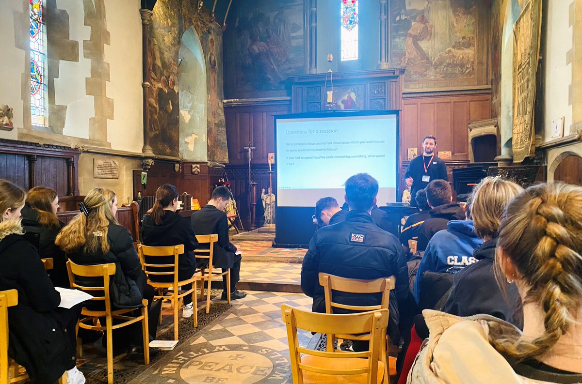 For Sixth Form enrichment yesterday, Nick Osborn from the London School of Economics &amp; Political Science <a href="/lseps/">lauren</a> talked about his research in the global coffee trade. The students thoroughly enjoyed his talk and asked lots of excellent questions. A big thank you to Nick! #LoveLCS