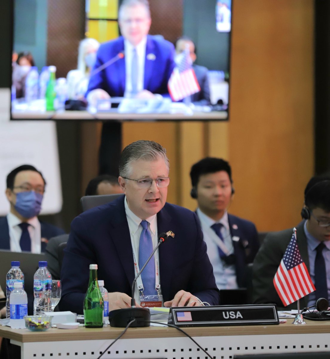 アメリカ大使館 on Twitter