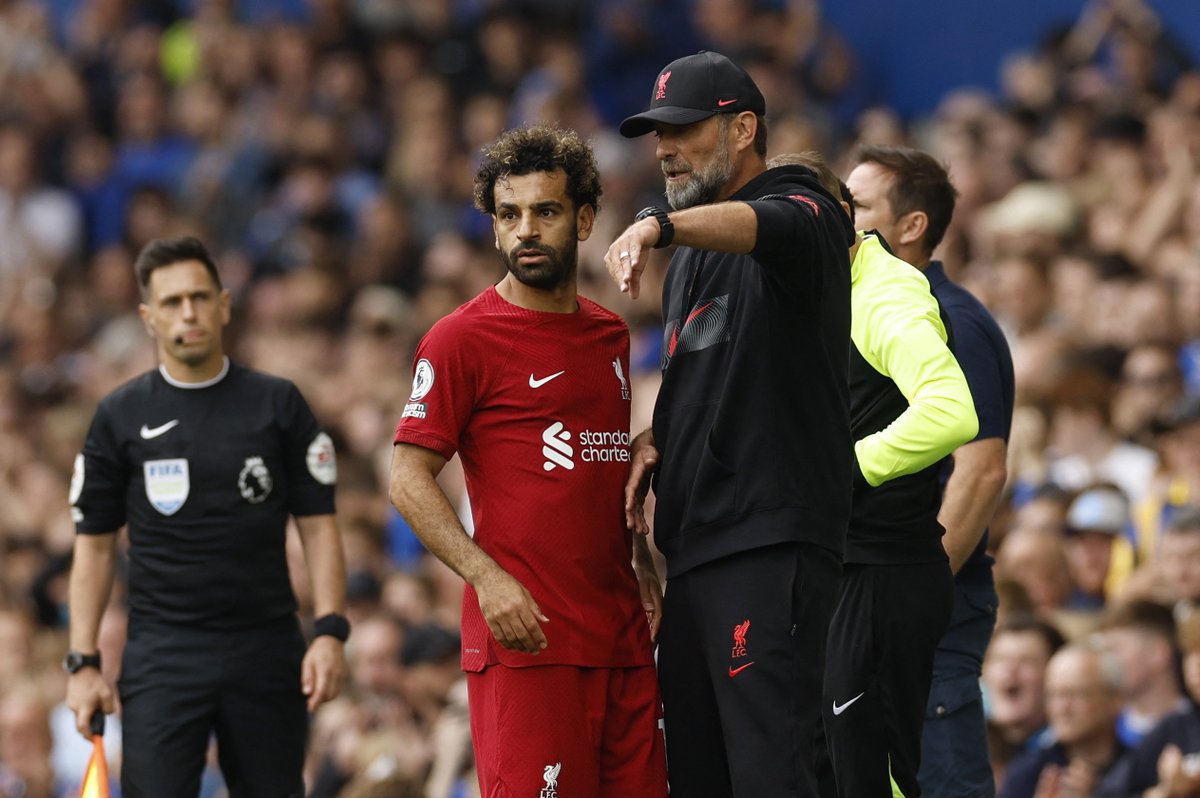 mo_lfcbelaraby's tweet photo. 🎙️ كلوب : " بعد الهدف الثالث طالبت اللاعبين بالهدوء و الحفاظ علي النتيجة ، ثم سمعت صلاح يخبر اللاعبين  : لا تنصتوا له اليوم  " https://t.co/kCUAjFmXgN