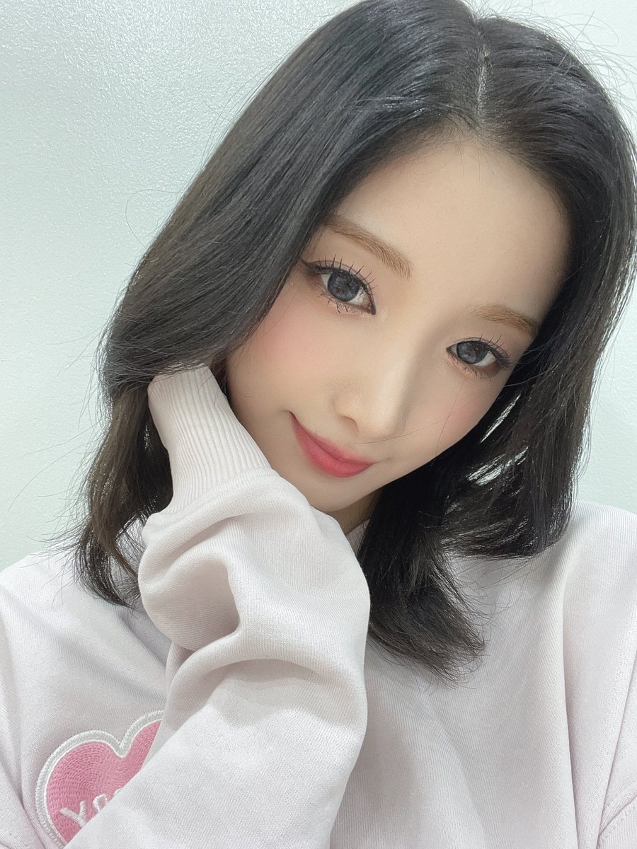 frommyuki's tweet photo. [230309 8:51PM] 🦊💭

+2 📸 
- i really think this activity has become the most satisfying out of all activities i've done so far 🥰
- i really love you flory 💗💗
- we will work hard so we can see flory again as soon as possible 😌🍀 
- *sticker*
- this is me who took off my https://t.co/MogiYA9V87