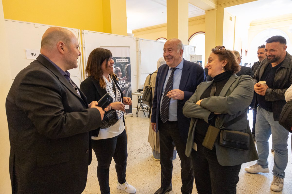 yvesjuhel's tweet photo. Merci aux services de @villedementon pour l'organisation de ce 15e Forum de l'emploi, merci à tous les partenaires dont @poleemploi_06 @MLEST06EMPLOI pour leur disponibilité. Des centaines de postes à pourvoir, plus de 70 recruteurs présents. Tous mobilisés pour l'emploi ! https://t.co/Ze9nDAKlxN