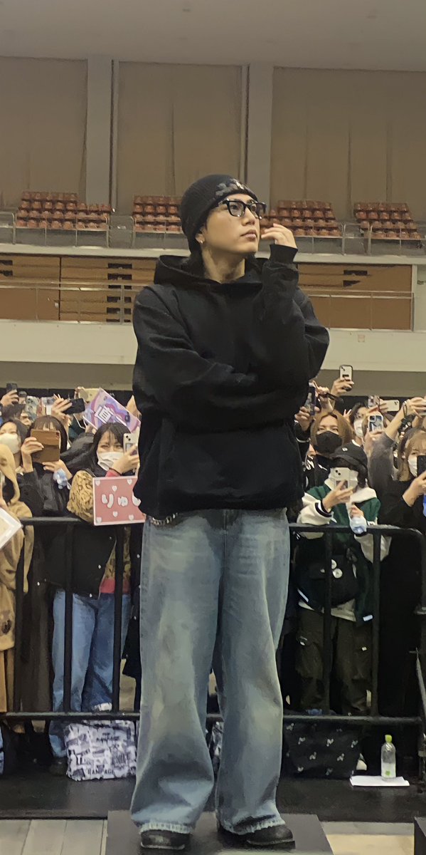 ry_o12_4's tweet photo. 三代目ミーグリ 福岡 6部

#三代目JSOULBLOTHERS 
#STARS
#三代目ミーグリ
#STARS_MEET_GREET_TOUR https://t.co/YPhxatioA6