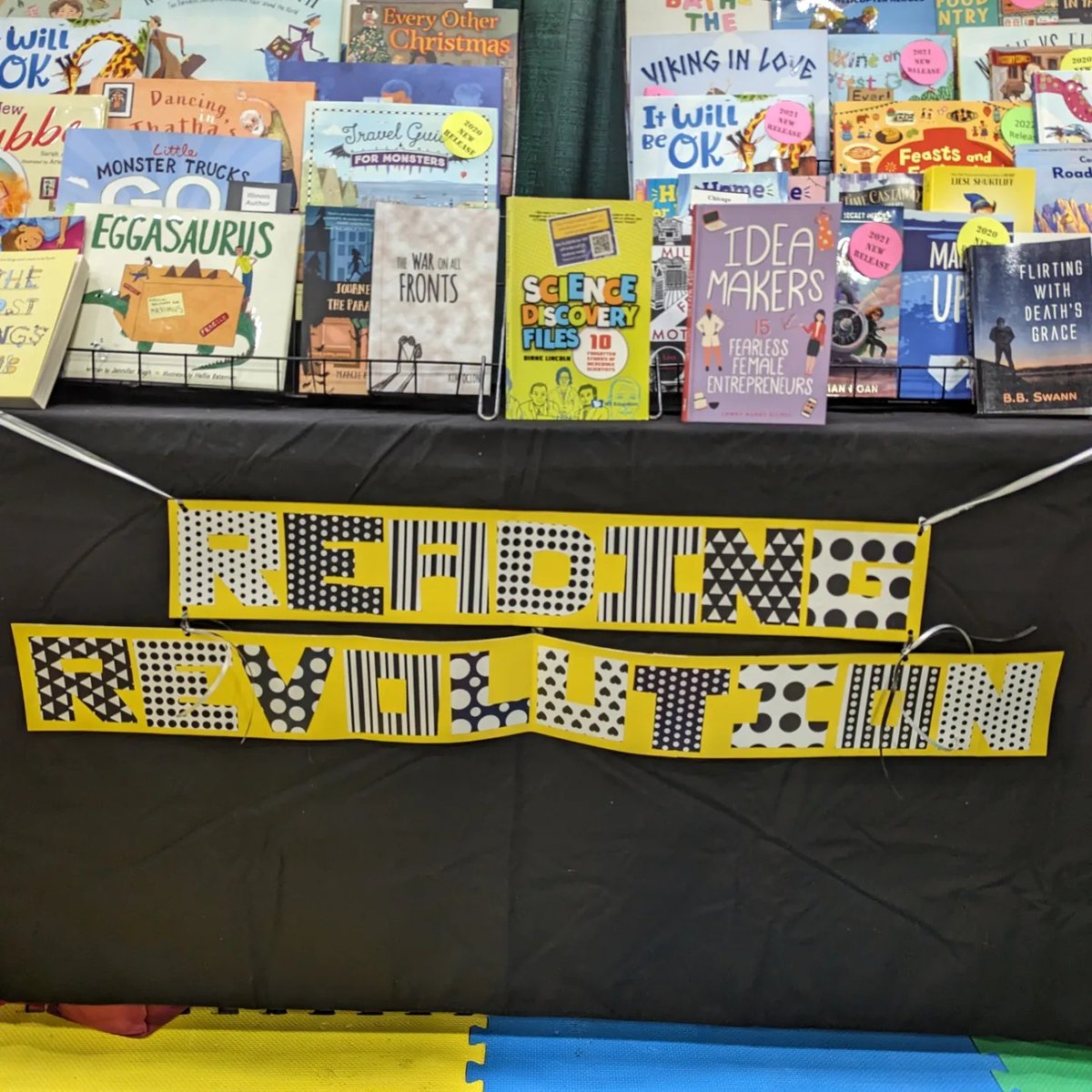 KimOclon's tweet photo. Look at all the book buddies making an appearance at #IRC2023, courtesy of @SCBWI_IL! I spy MAN UP and THE WAR ON ALL FRONTS 🥰🥰🥰 #readlocalillinois #kidlit #mglit #yalit #AnthonyandSam
photo credit @JenniferWagh https://t.co/RG6vN1X7mD