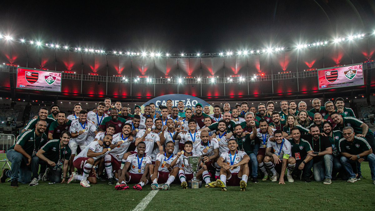Germancanoofi's tweet photo. BiCampeão Taça Guanabara 2023 🏆  Faz o L ai tudo mundo 💚❤️ https://t.co/wYqs8CDvsD