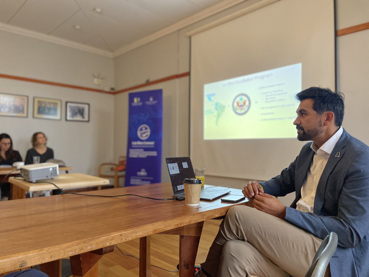 Austral Incuba tweet media