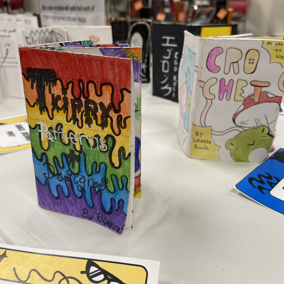 Zines = a small-circulation self-published work of original or appropriated texts or images.

Stop in the Media Center to see our fantastic display of “zines” by Armstrong Draw/Paint 3 students. 
@Principal_Norby @AHSFalcon_Pride @falcon_apa @HighArmstrong