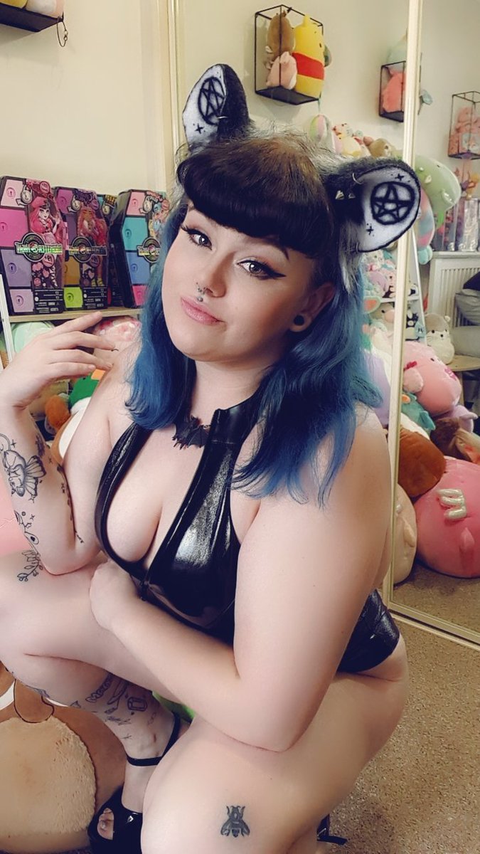 StonedBambi | 2k+ 55% off ❤✨️| your puppy gf (@BimboPuppyBlue)  X