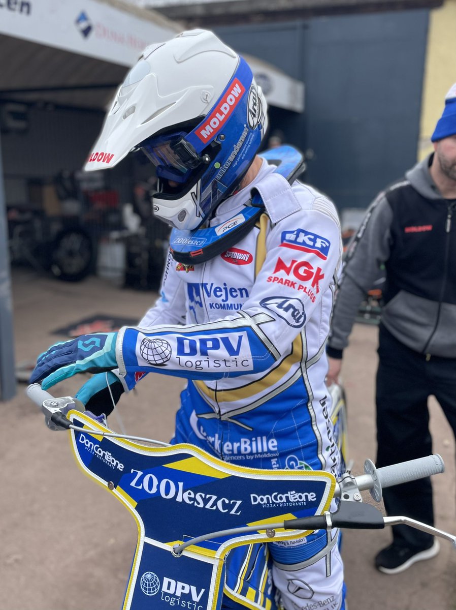 Krótkie podsumowanie: Nicki Pedersen stawał pod taśmą trzykrotnie. Jego średnia w sezonie 2023 wynosi 3,000. Oczywiście to tylko trening, ale otwarcie po ciężkiej kontuzji, bardzo obiecujące.