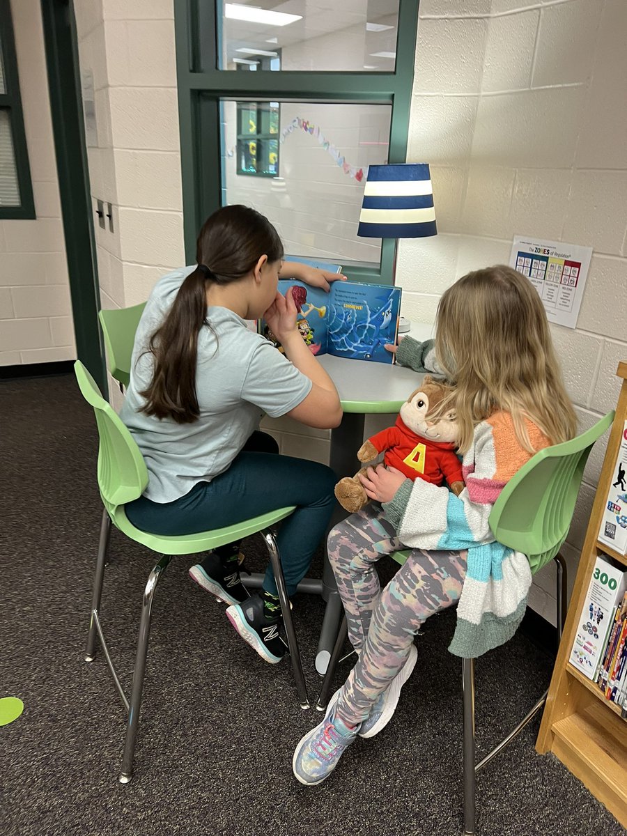 Our @GlenkirkES 5th graders are doing an amazing job working with their 1st grade reading buddies! @GKESLibrary
