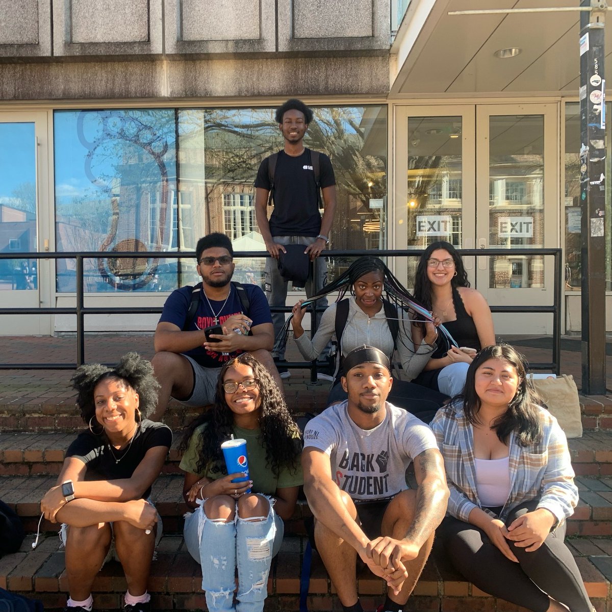 Henderson Collegiate tweet media