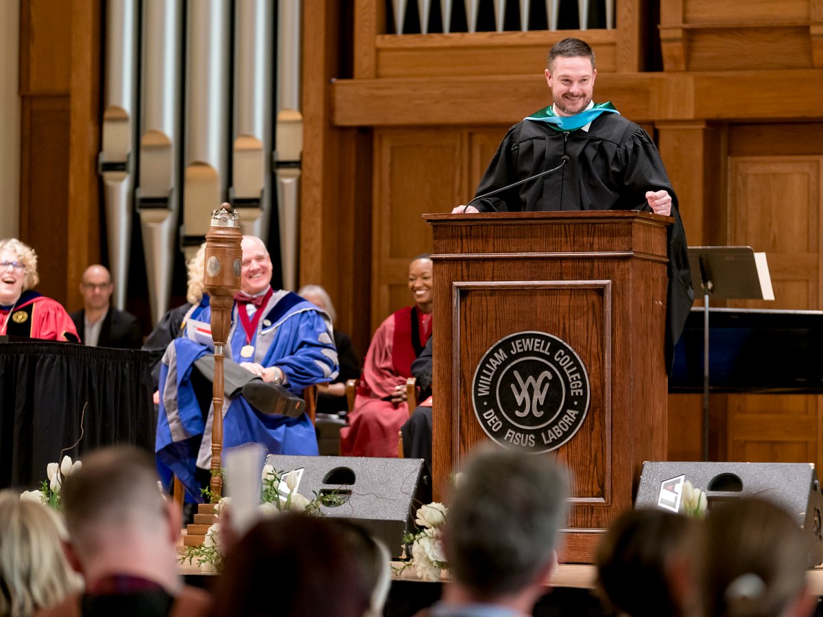 williamjewell's tweet photo. Congrats to @CoachDanLanning, '08, head @oregonfootball coach, on receiving a Citation for Achievement, William Jewell's highest alumni honor. He met with students and we celebrated his career achievements on campus and in Kansas City. https://t.co/E1H5ahdY5O