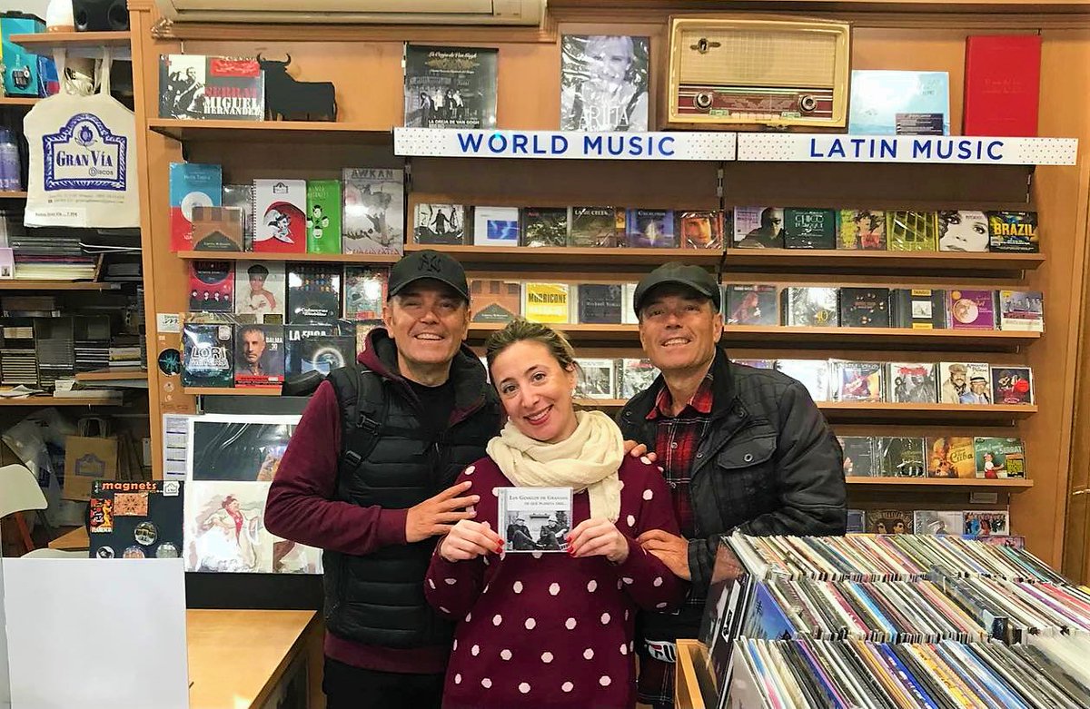 Visita a Gran Via Discos.,
Con Celine &amp; Los Gemelos de Granada.,
Pronto estara el Disco/CD Directo Puro""
🎼🪗🎹🎷🎸🪘🎼