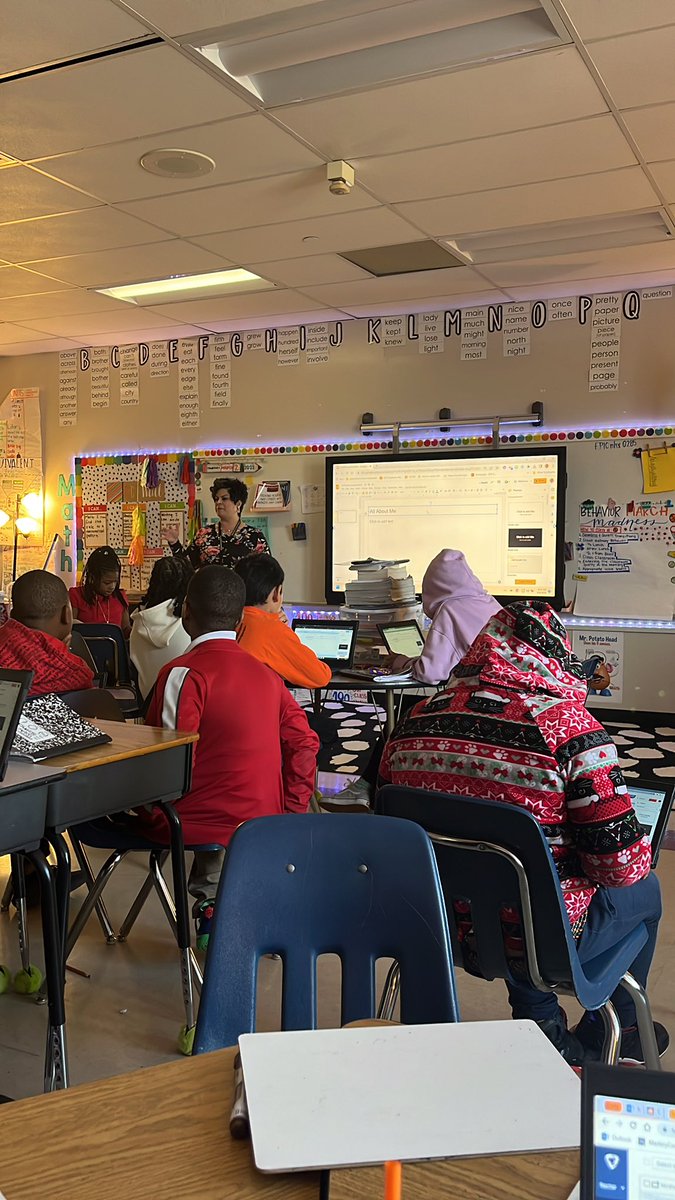 Love having Dr. Hamm with us this morning! <a href="/Cherrydale_Elem/">CherrydaleElementary</a> <a href="/mcclureimpact15/">Dr. Hunter McClure</a> <a href="/DrTHamm/">Dr. Theresa Hamm</a>