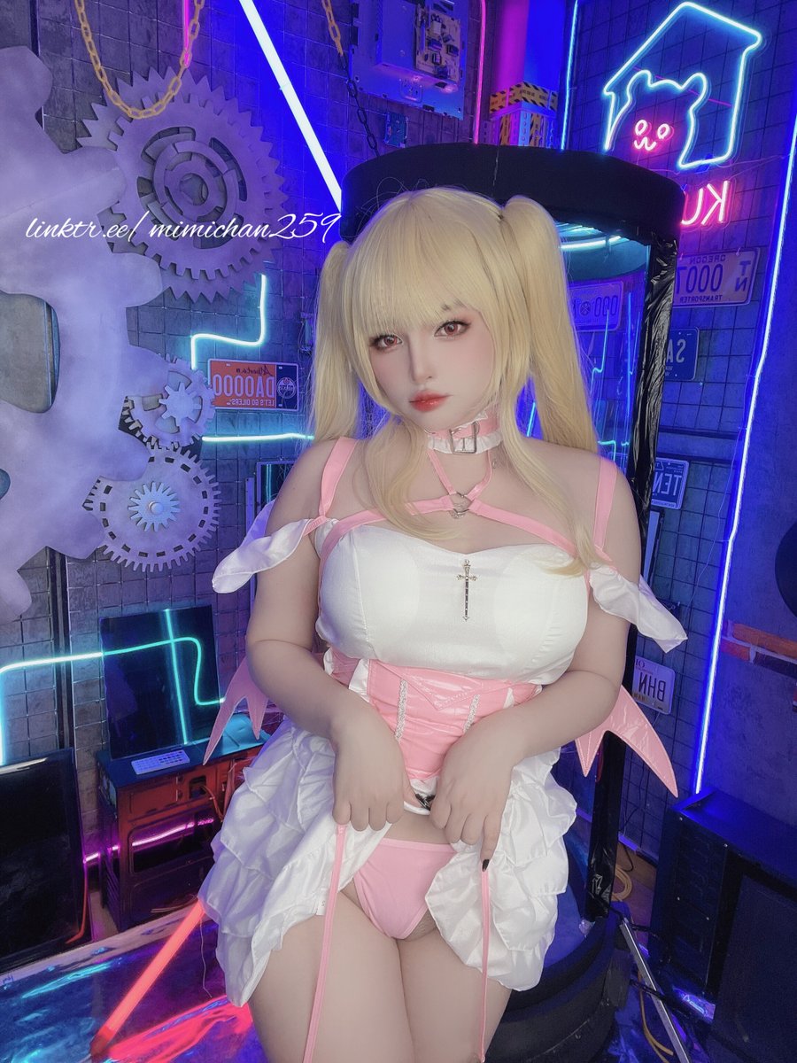 Twin tails blondes? 💕💕
#tweetshiftbot