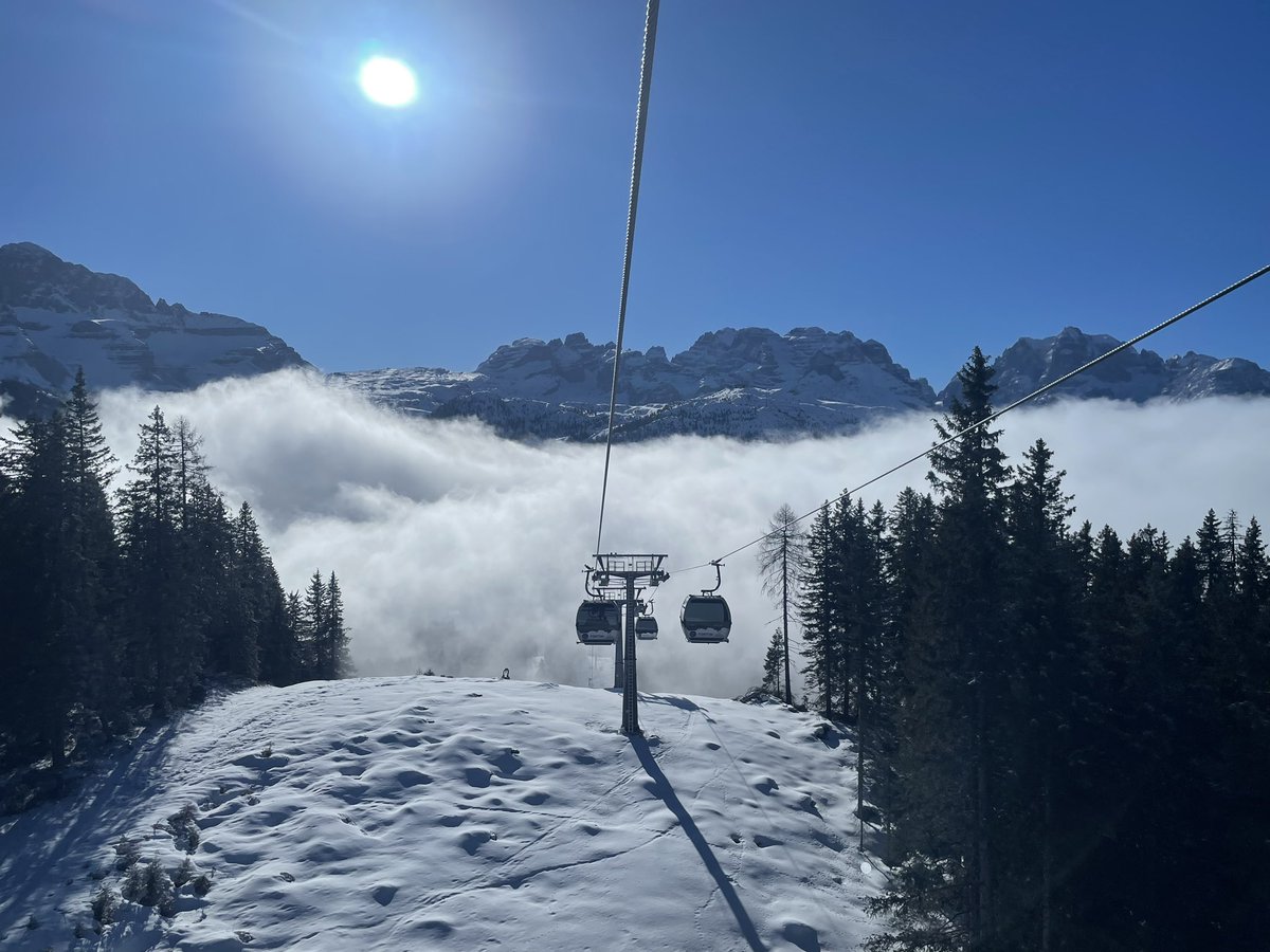 DavidMiller_UK's tweet photo. Another perfect day in the Dolomites, Mark @Skisupremeuk. Team @WesternBaths having a blast on the sunny slopes above Madonna di Campiglioβ·οΈπ₯ @dolomiti_it https://t.co/SSVPOUJbqr