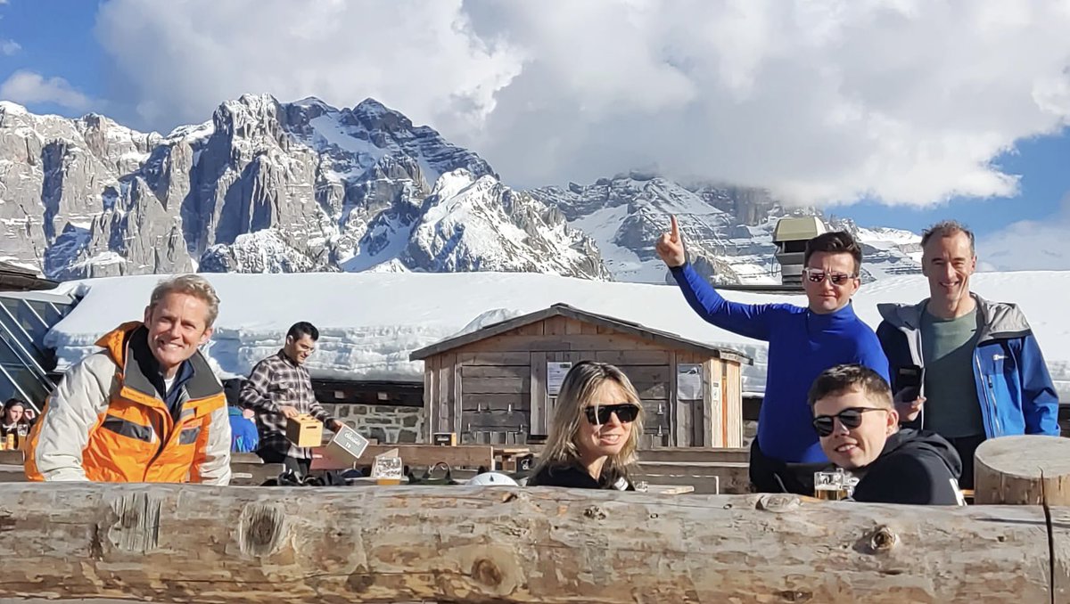 DavidMiller_UK's tweet photo. Another perfect day in the Dolomites, Mark @Skisupremeuk. Team @WesternBaths having a blast on the sunny slopes above Madonna di Campiglioβ·οΈπ₯ @dolomiti_it https://t.co/SSVPOUJbqr
