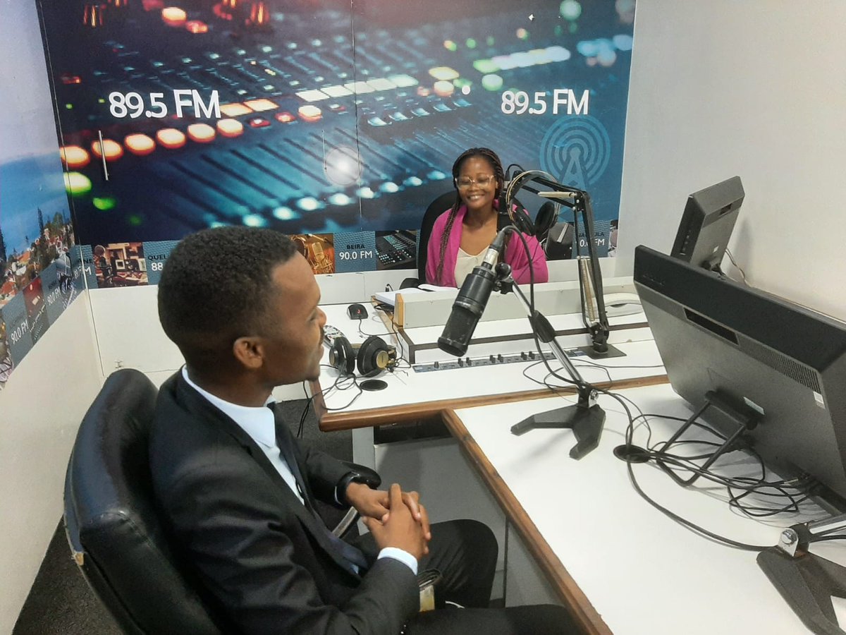 JJanato's tweet photo. Em representação da #AMOREL (Associação Moçambicana de Revisores Linguísticos), na qualidade de Presidente do Conselho de Direcção, fomos à #Rádio #Índico, na Segunda-feira (06.03.23), para conversar sobre o tema: “Como escrever e comunicar bem?”

#REVISÃOLINGUÍSTICA #REVISOR https://t.co/jVkrb9csB8