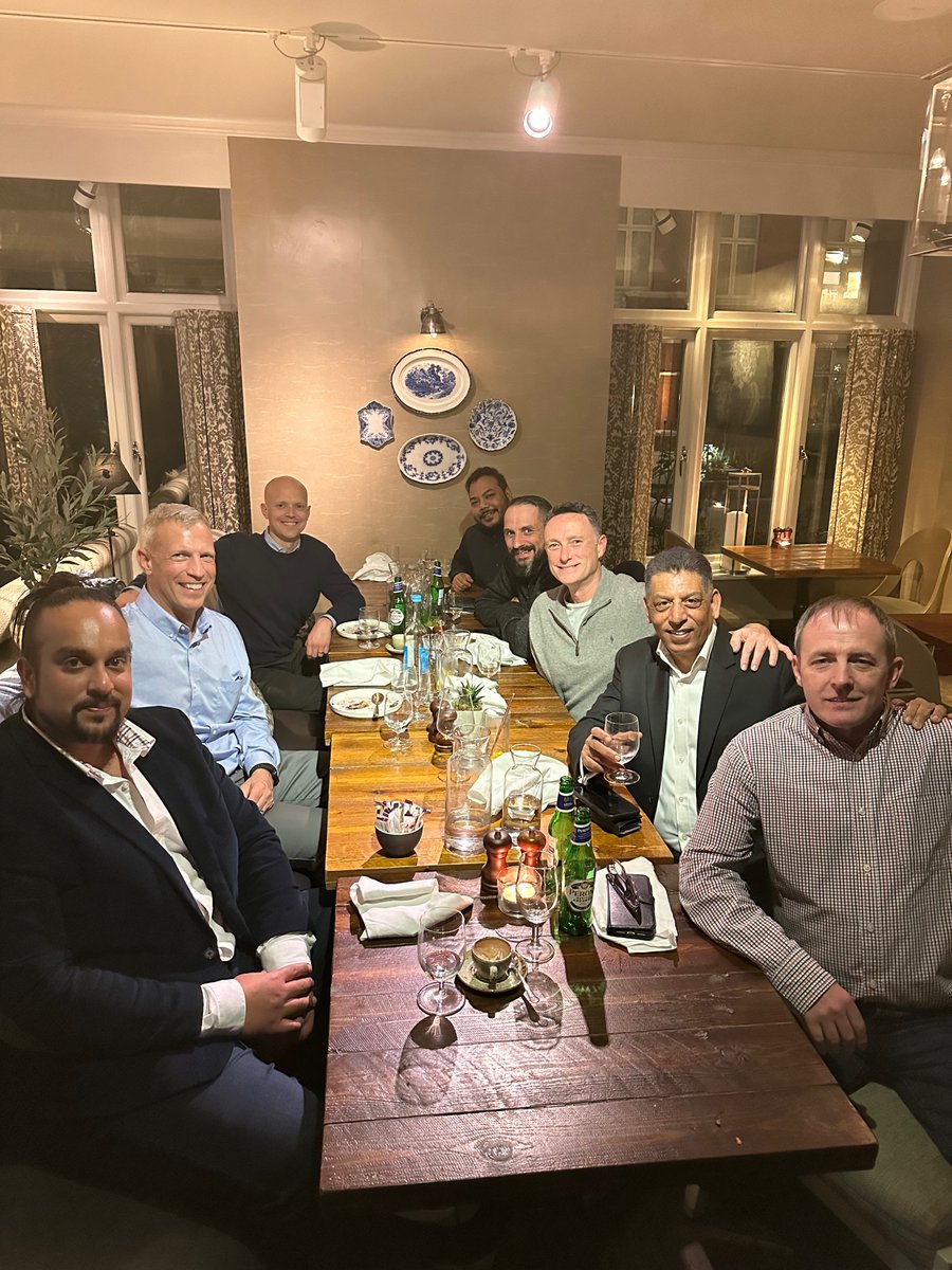 KevinBrown77's tweet photo. In-person meetings continue in London & I'm reaping the benefits of interacting face-to-face with the amazing team helping to make #EcoStruxureIT more resilient, secure, & #sustainable.
#DCIM #DCIM3 #innovation #software https://t.co/O3HQFjLj4Z