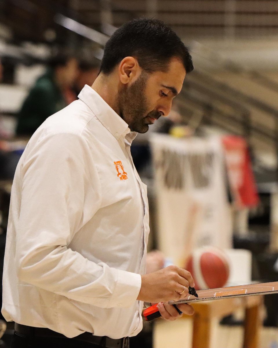 Gracias, familia. ❤️💚🧡 <a href="/cbmoron/">C.B. Morón</a>