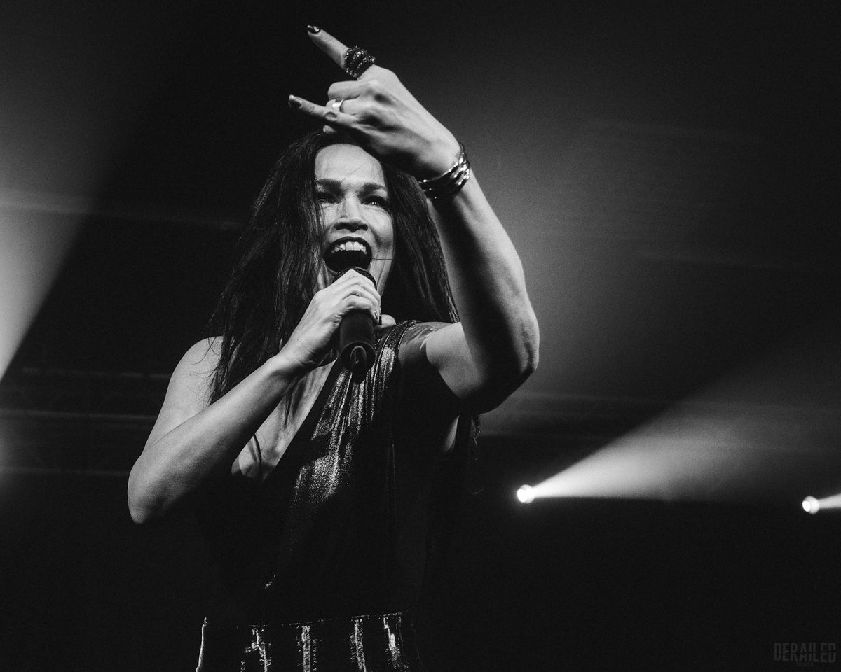 One last preview from last night… the incredible Tarja <a href="/tarjaofficial/">Tarja Turunen</a> at #Hellraiser in Leipzig, GER 🔥 | 📸: <a href="/NickyHdezPhoto/">Nicky Hernández</a> | #DerailedMedia #ComingSoon #SneakPeek #ConcertPhoto