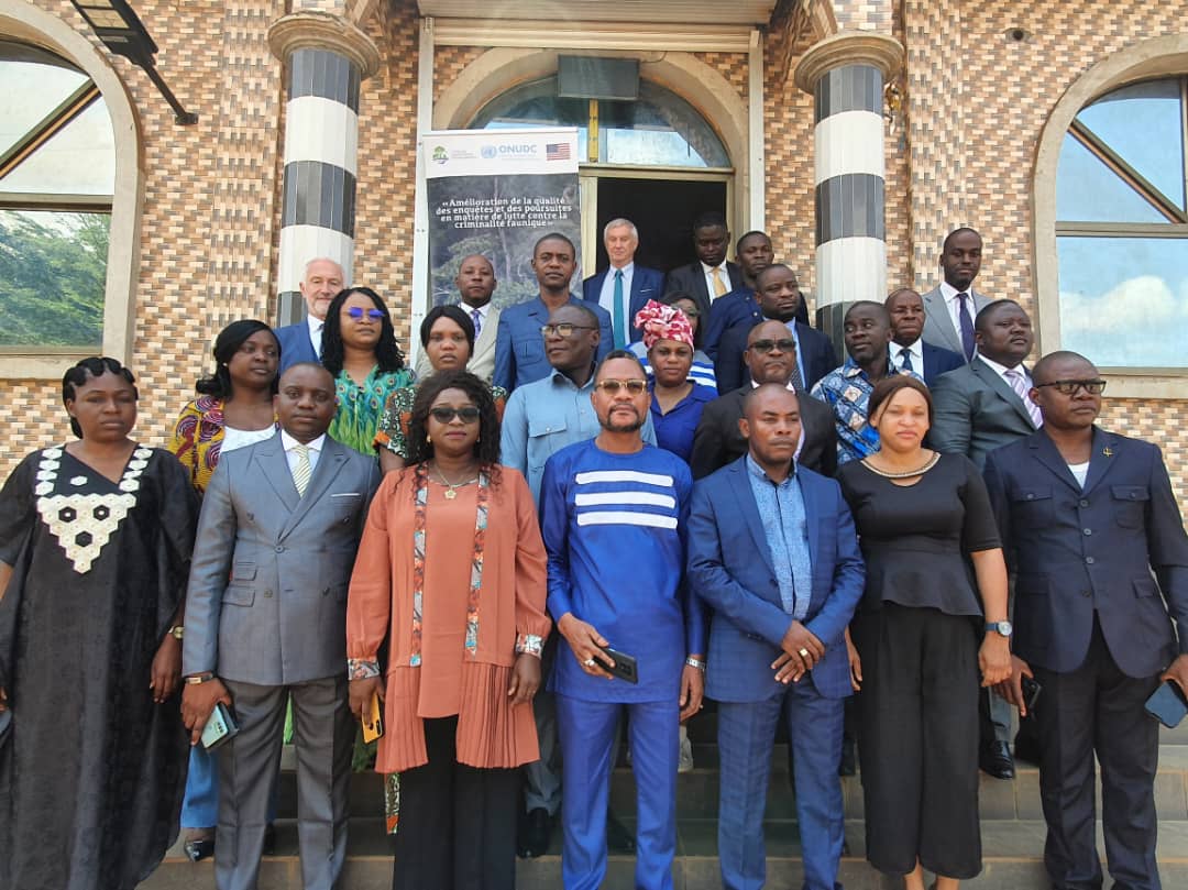 UNODC_ENV's tweet photo. Every actor in the criminal justice chain plays a critical role in national efforts to #endwildlifecrime.
This week in Dolisie, Republic of Congo, @UNODC sensitized prosecutors &amp; magistrates from 9 Congolese jurisdictions in the detection &amp; prosecution of wildlife crimes. https://t.co/0XMfWlptcA